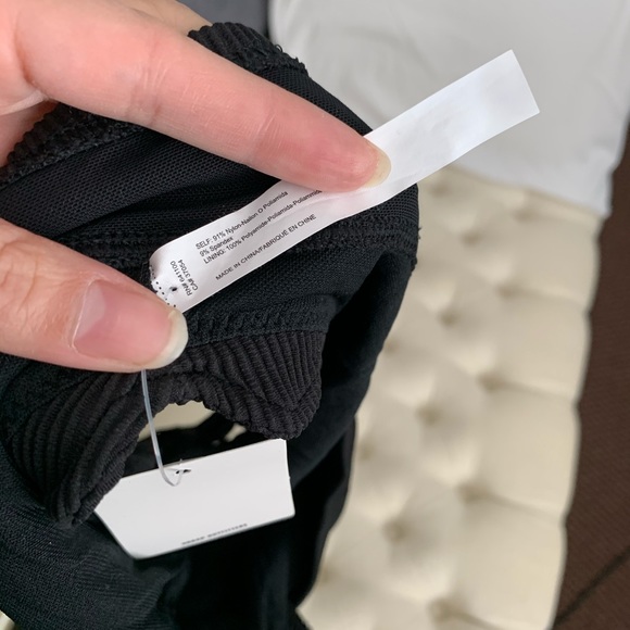 Urban outfitters under chloe scallop bottom - Picture 6 of 8